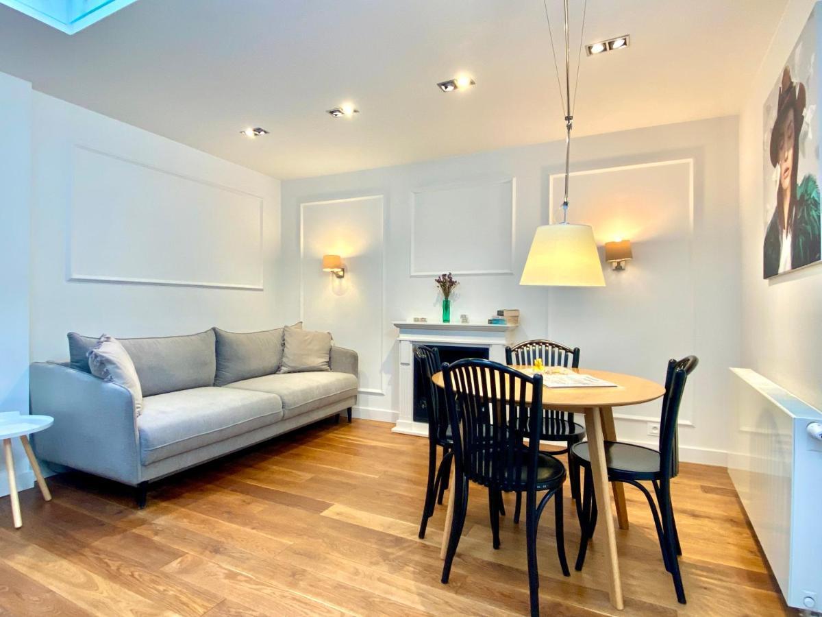 Mint Luxury Apartments At The Main Square Cracóvia Exterior foto